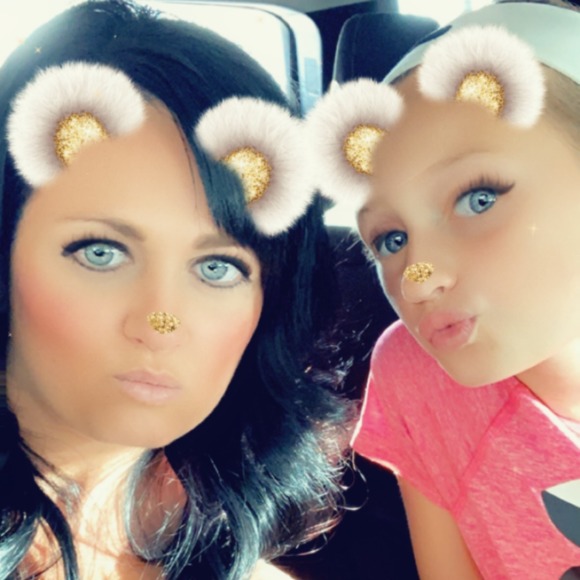 Meet your Posher, Sarah - Picture 1 of 1